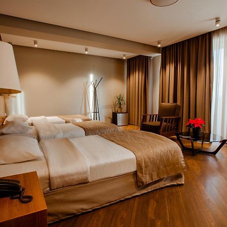 ฟอร์จูน พาเลซ โฮเต็ล Hotel Tbilisi ภายนอก รูปภาพ