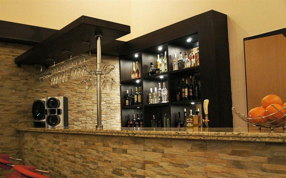 ฟอร์จูน พาเลซ โฮเต็ล Hotel Tbilisi ภายนอก รูปภาพ