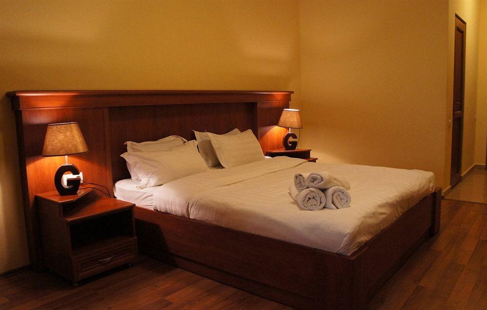 ฟอร์จูน พาเลซ โฮเต็ล Hotel Tbilisi ภายนอก รูปภาพ
