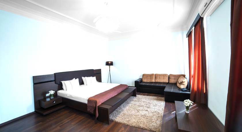 ฟอร์จูน พาเลซ โฮเต็ล Hotel Tbilisi ภายนอก รูปภาพ