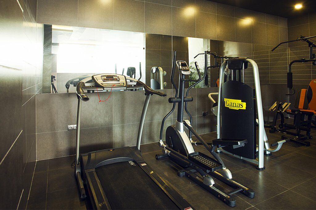 ฟอร์จูน พาเลซ โฮเต็ล Hotel Tbilisi ภายนอก รูปภาพ