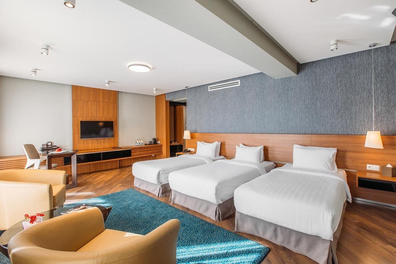 ฟอร์จูน พาเลซ โฮเต็ล Hotel Tbilisi ภายนอก รูปภาพ